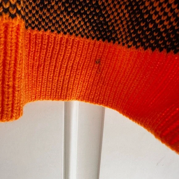 Shengu Polar Bear Crewneck Sweater Orange Back White Kawaii Oversized Knit Funky - Picture 9 of 13